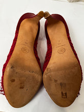 Load image into Gallery viewer, Chanel Light Red Lace Satin Heels EU 39C US 8.5/9