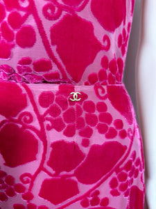 Rare Vintage Chanel 2001 Cruise 01C Pink Velvet Floral 2 Piece Top Matching Skirt Set FR 40/42 US 6/8