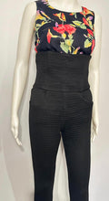 Load image into Gallery viewer, Rare Chanel Vintage Floral Linen Blouse FR 34 US 0/2