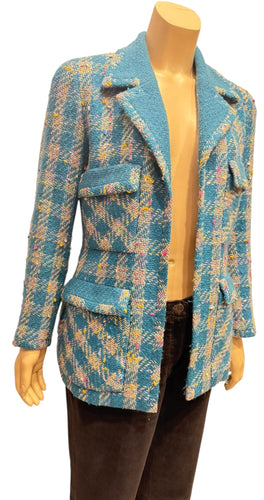 93P, 1993 Spring Rare Chanel Vintage Turquoise Pink Tweed Jacket FR 40 US 4/6
