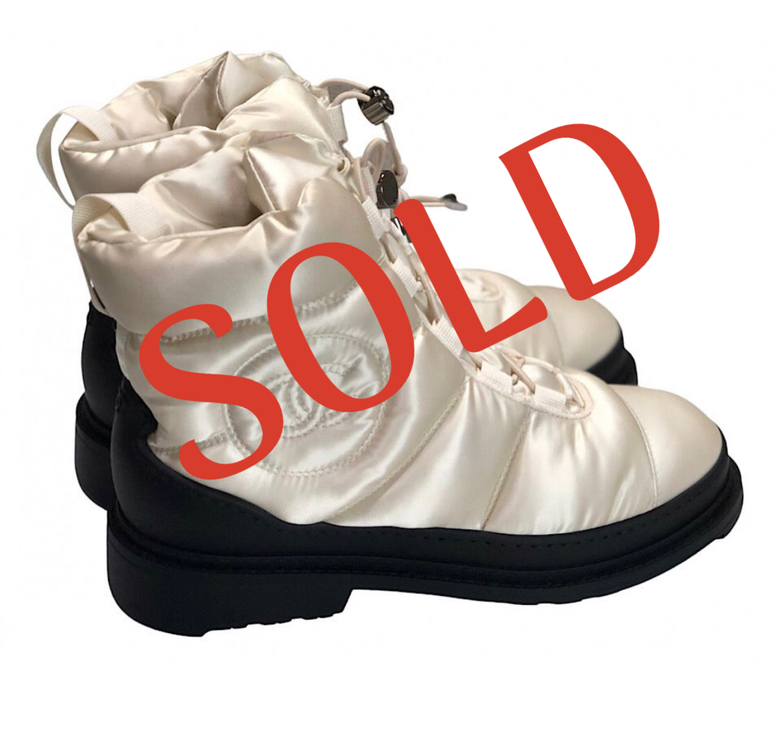 Chanel Light Grey/White Nylon And Leather Snow Boots Size 38.5 Chanel