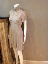 Load image into Gallery viewer, Chanel 07A 2007 Fall Autumn short sleeve blush beige dress FR 38 US 4