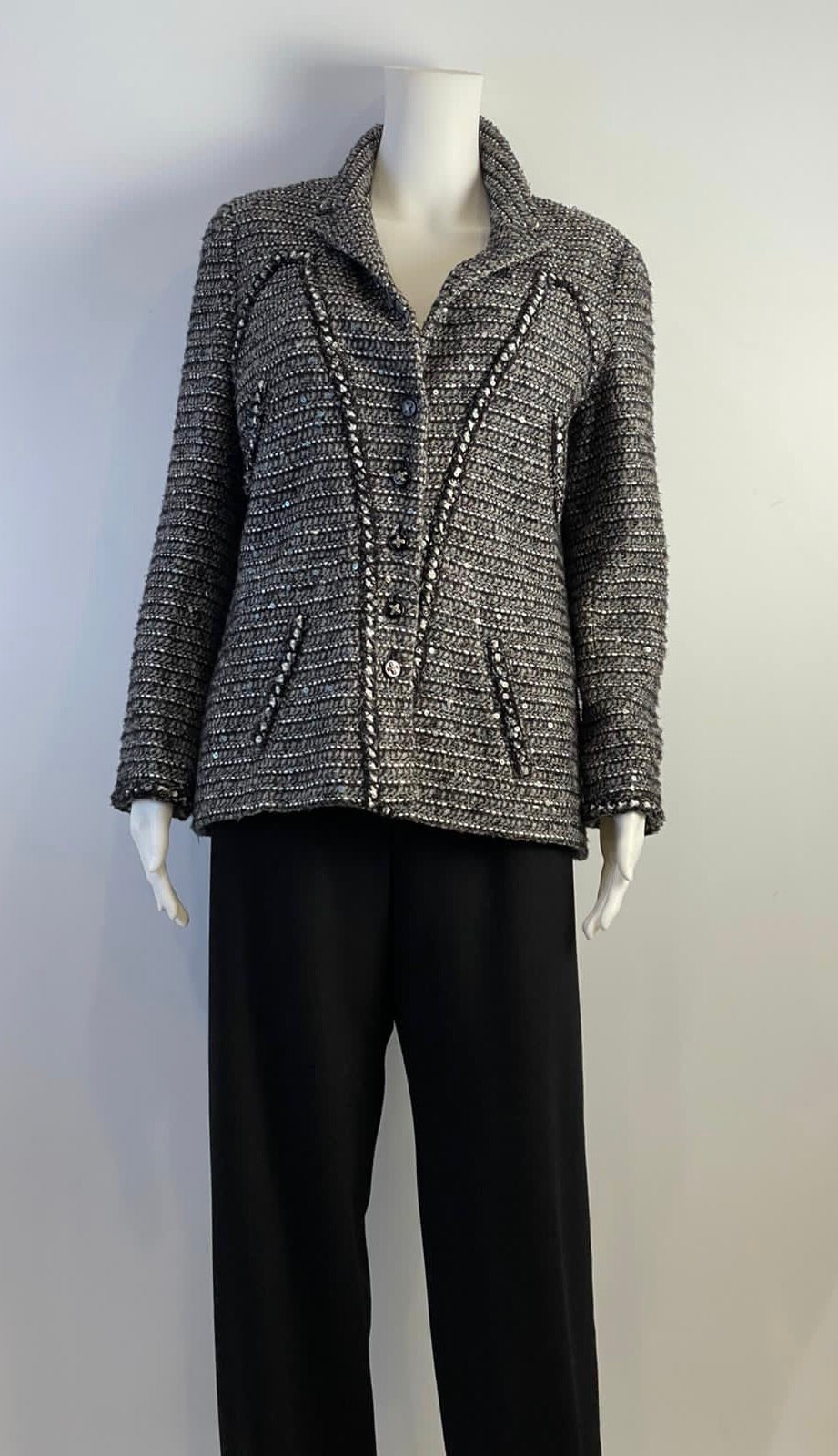 HelensChanel Chanel 06A 2006 Fall Gray Black Sequined Tweed Jacket Blazer FR 44 US 8/10