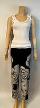 Load image into Gallery viewer, NWT Chanel 2016 Fall Ready to Wear Runway Black White Camellia Painted Jeans FR 38 US 4