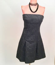 Load image into Gallery viewer, Chanel 09P, 2009 Spring Navy blue Tube Tennis Theme Dress FR 38 US 4