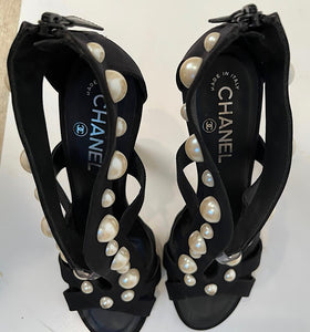 Chanel Black Strap Sandal Heels Pearl Trim EU 37.5 US 6.5/7 Narrow