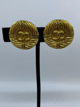 Load image into Gallery viewer, 1980’s Rare! Chanel Vintage Round Anchor Gold Metal CC Logo Clip On Earrings