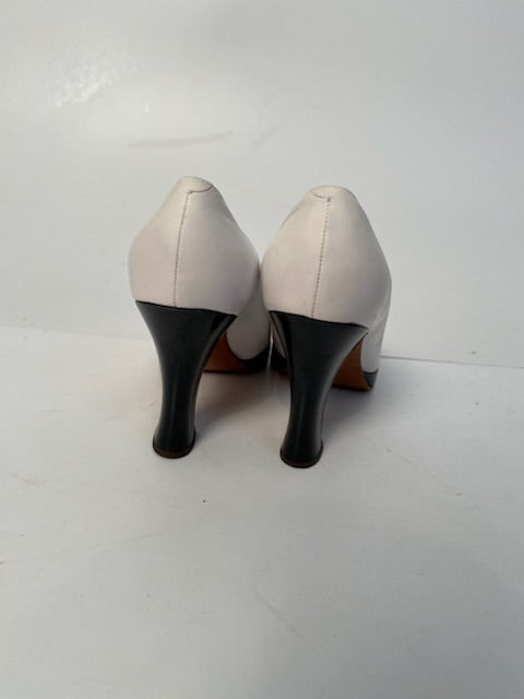 Vintage Chanel White Leather Black Patent Platform Heel Pumps EU 39 US 8.5