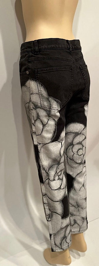 NWT Chanel 2016 Fall Ready to Wear Runway Black White Camellia Painted  Jeans FR 38 US 4