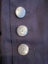 Load image into Gallery viewer, 97C 1997 Cruise Chanel Vintage Dark Navy Fitted Skirt Jacket Suit Set FR 38 US 2/4