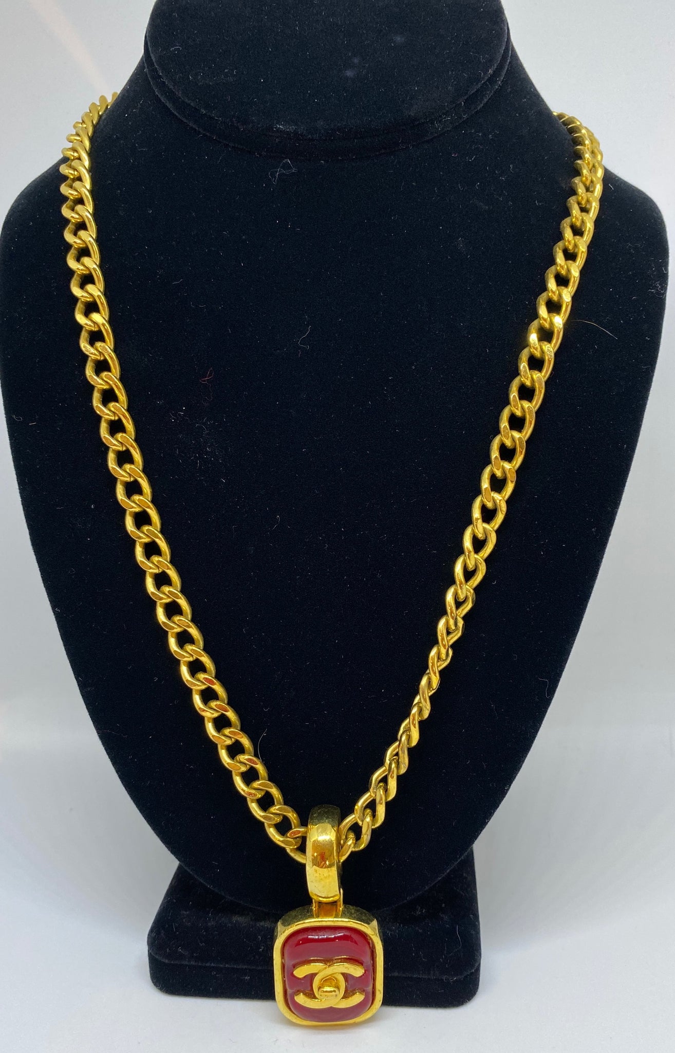 Chanel 96P Vintage Long Chunky Chain Choker Necklace Gold – Boutique Patina