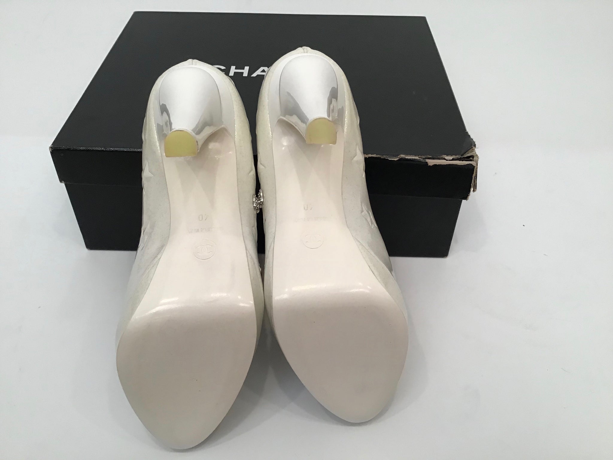 NIB New In Box Chanel 08A 2008 Autumn Fall White Patent Glitter