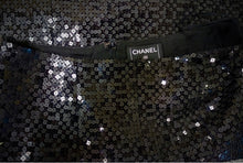 Load image into Gallery viewer, Chanel 02A 2002 Fall black sequin skirt FR 38 US 4