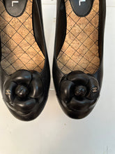 Load image into Gallery viewer, Chanel 14C 2014 Cruise Resort black leather camellia cork heel wedges EU 38C US 7.5B/8
