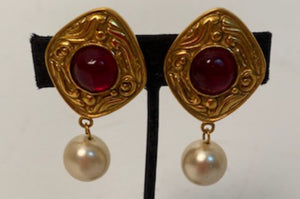 Chanel Vintage Red poured glass Gripoix Dangle pearl drop Clip On Earrings