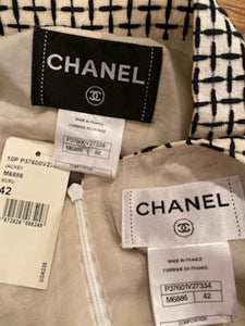 Chanel 10P, 2010 Spring Ecru/Black Tweed Jacket matching Dress 2 Piece Set FR 42 US 6