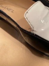 Load image into Gallery viewer, Chanel White Black Chain Patent Leather Loafers Flat Shoes EU 38 US 7.5/8 Narrow