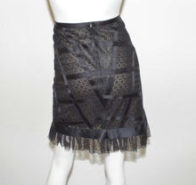 Load image into Gallery viewer, Chanel 07P 2007 Spring black birdcage lace skirt FR 46
