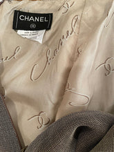 Load image into Gallery viewer, Chanel Vintage 99P 1999 Spring brown skirt and matching top US 4/6