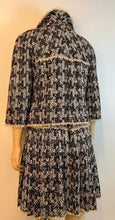 Load image into Gallery viewer, Chanel 05A 2005 Fall Dark Navy Blue and White Skirt Suit Set US 6/8