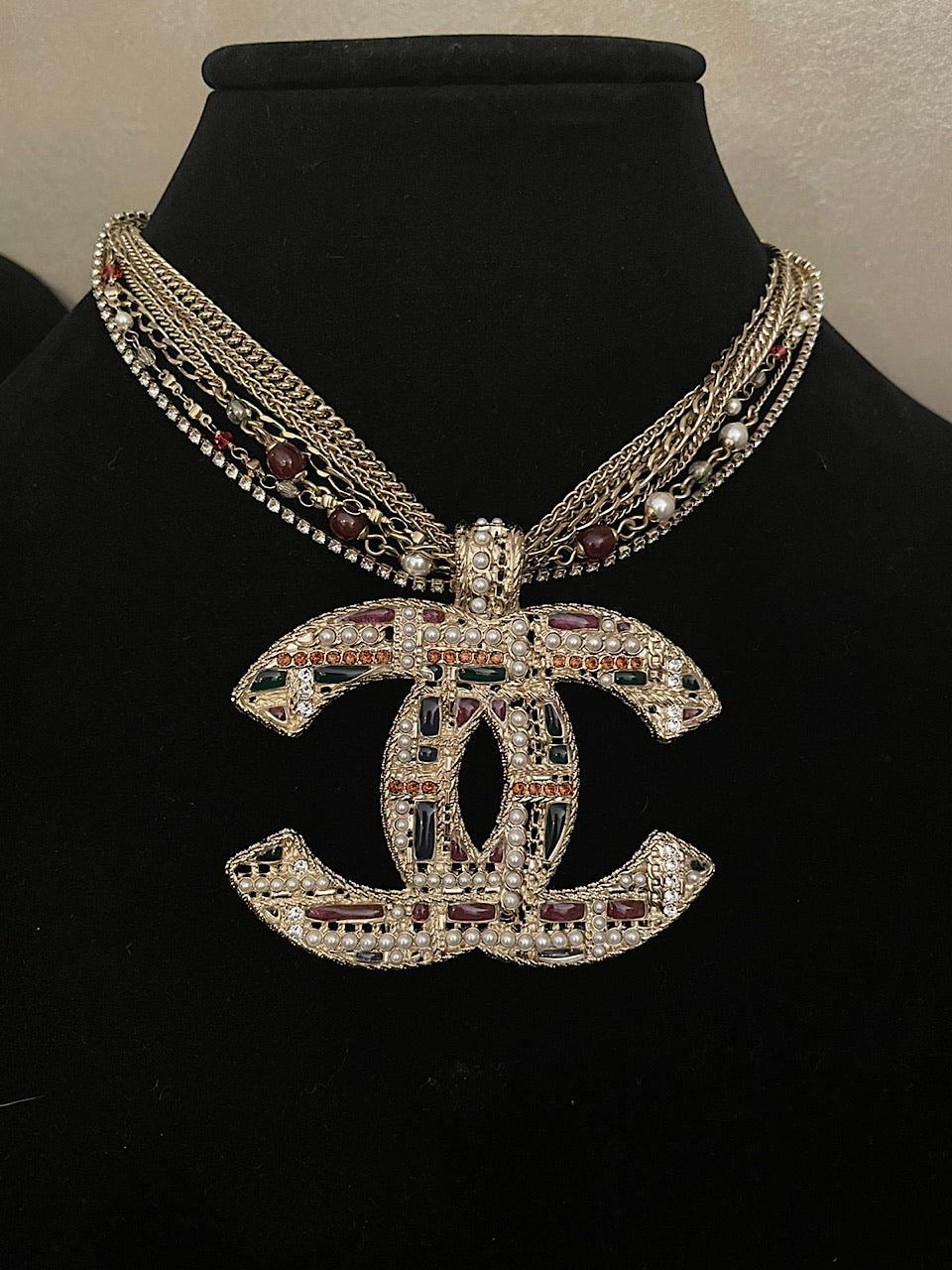 Chanel choker hotsell 2019