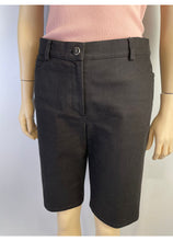Load image into Gallery viewer, Chanel 06P 2006 Spring Black Golf Bermuda Shorts FR 40 US 6/8