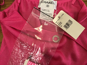 NWT New with Tags Chanel vintage 00T cruise Resort Bright Pink Spaghetti Strap knit Tank Top Cami FR 38 US 2/4