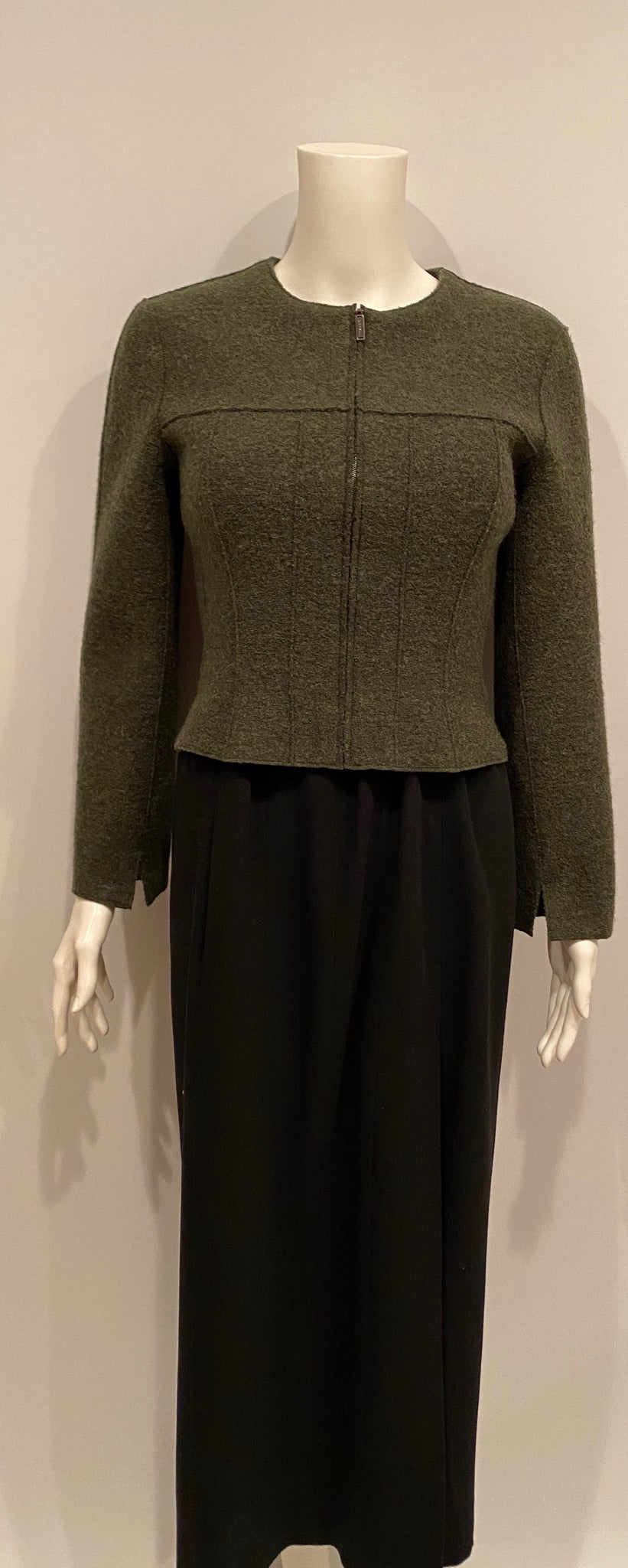 HelensChanel Nwt Vintage 99A, 1999 Fall Chanel Identification Olive Green Boiled Wool Short Jacket FR 36 US 4