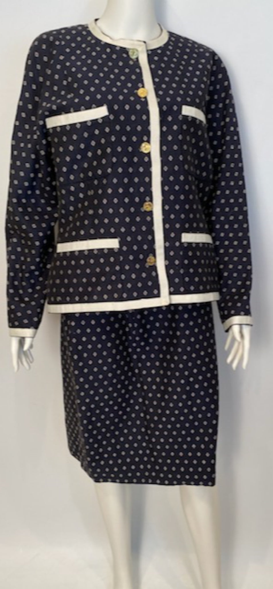 1970's Collection 16 Rare Chanel Vintage Navy Blue Skirt Suit FR 44 –  HelensChanel