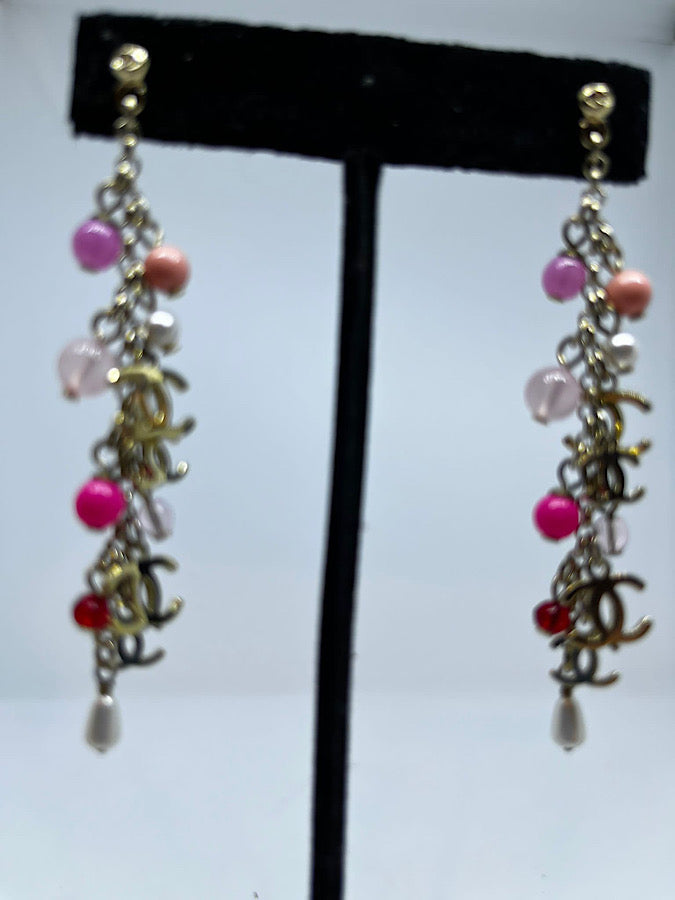 Chanel 19S 2019 long pierced CC pink bead Pearl dangle earrings