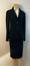 Load image into Gallery viewer, Vintage Chanel 98A 1998 Fall Green Jacket Skirt Suit FR 34 US 4