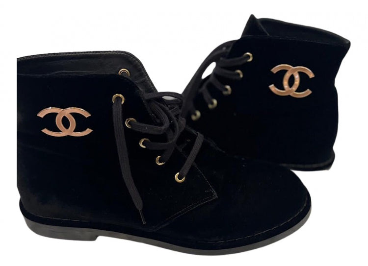 CHANEL Kid Suede CC Turnlock Sandals 39.5 Black 491400