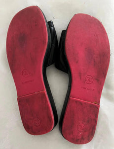 Chanel 05C 2005 Cruise Black and White Quilted Leather Cambon Slides US 5