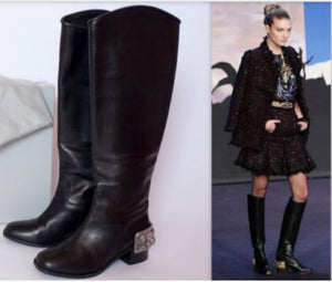 Chanel 07A Paris Monte Carlo Lion Head Icons tall black leather riding boots EU 39.5 US 8.5/9