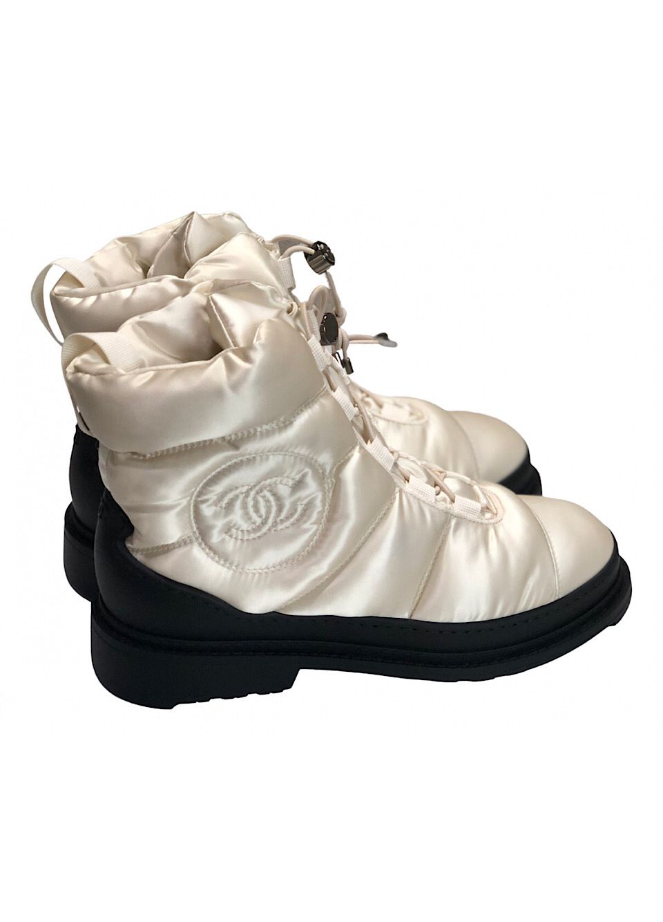 CHANEL, Shoes, Chanel Fur Logo Black White Snow Boots Sz 385