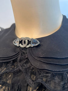 Chanel 15K 2015 Oblong Crystal CC Pin Brooch – HelensChanel