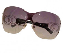 Load image into Gallery viewer, Vintage Chanel Sunglasses #4147 color 1278G gray gradient black