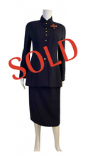 Load image into Gallery viewer, 93P/93A 1993 Chanel Boutique Vintage Dark Navy Skirt Suit Set FR 36/38