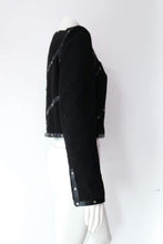 Load image into Gallery viewer, Chanel 2003 Fall 03A black Cropped Boucle Tweed Jacket FR 48 US 10/12