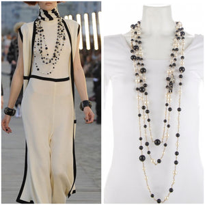 chanel bead necklace black