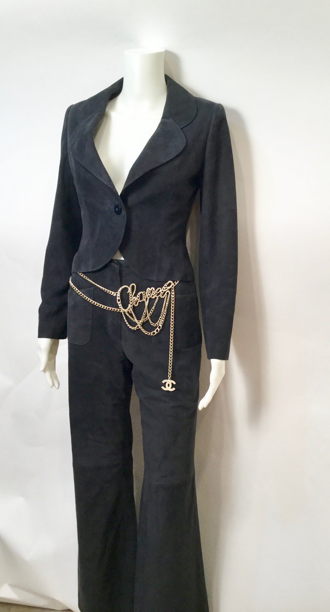 Vintage Chanel 02C 2002 Resort Cruise Lightweight suede navy blue Jacket  Pants Suit Set FR 34 US 2/4