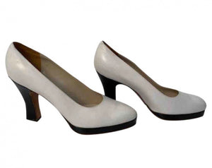 Vintage Chanel white leather black patent platform heel pumps EU 39 US 8.5