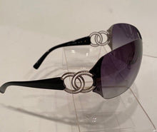 Load image into Gallery viewer, Vintage Chanel Sunglasses #4147 color 1278G gray gradient black