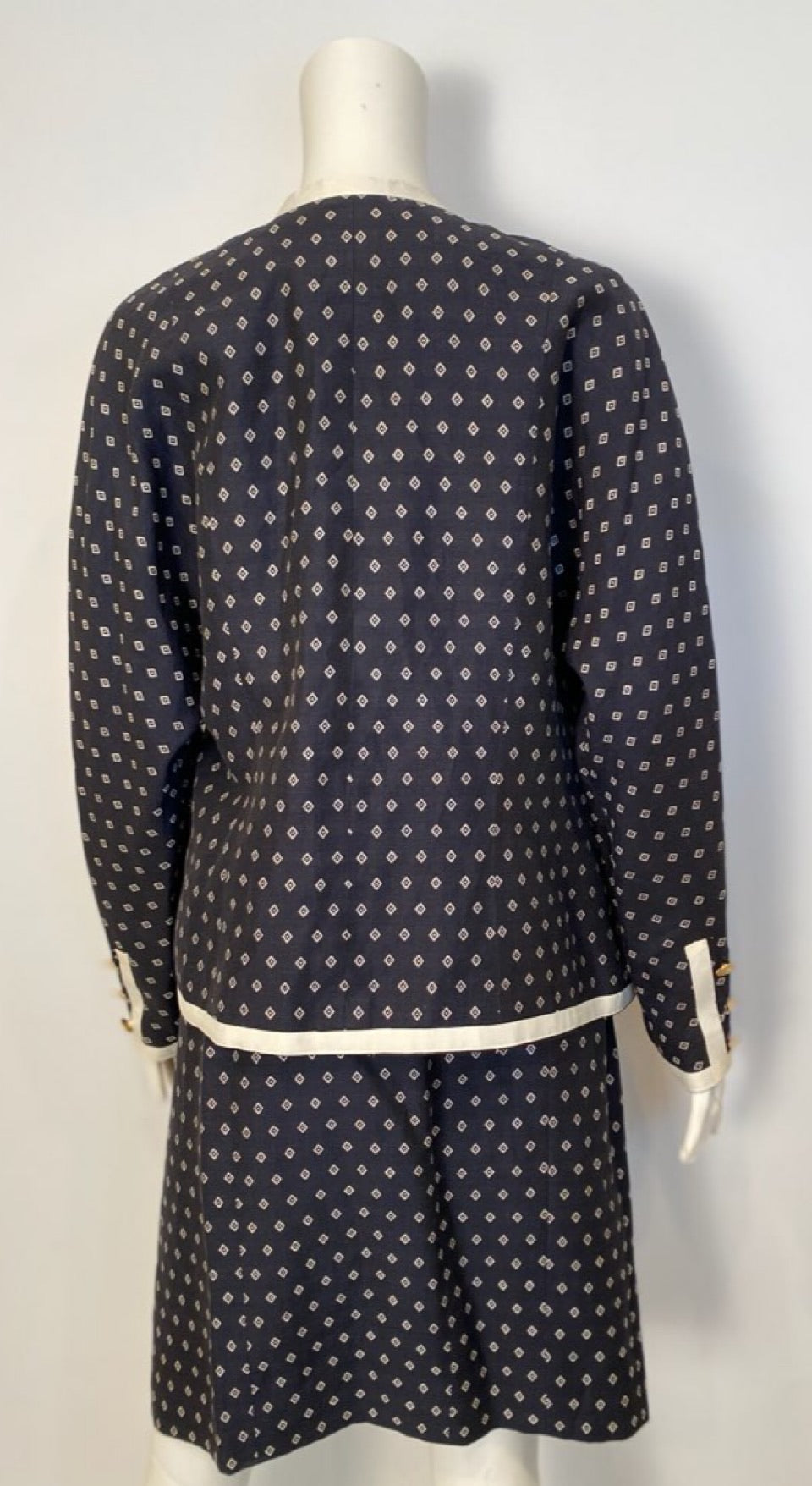 1970's Collection 16 Rare Chanel Vintage Navy Blue Skirt Suit FR 44 –  HelensChanel