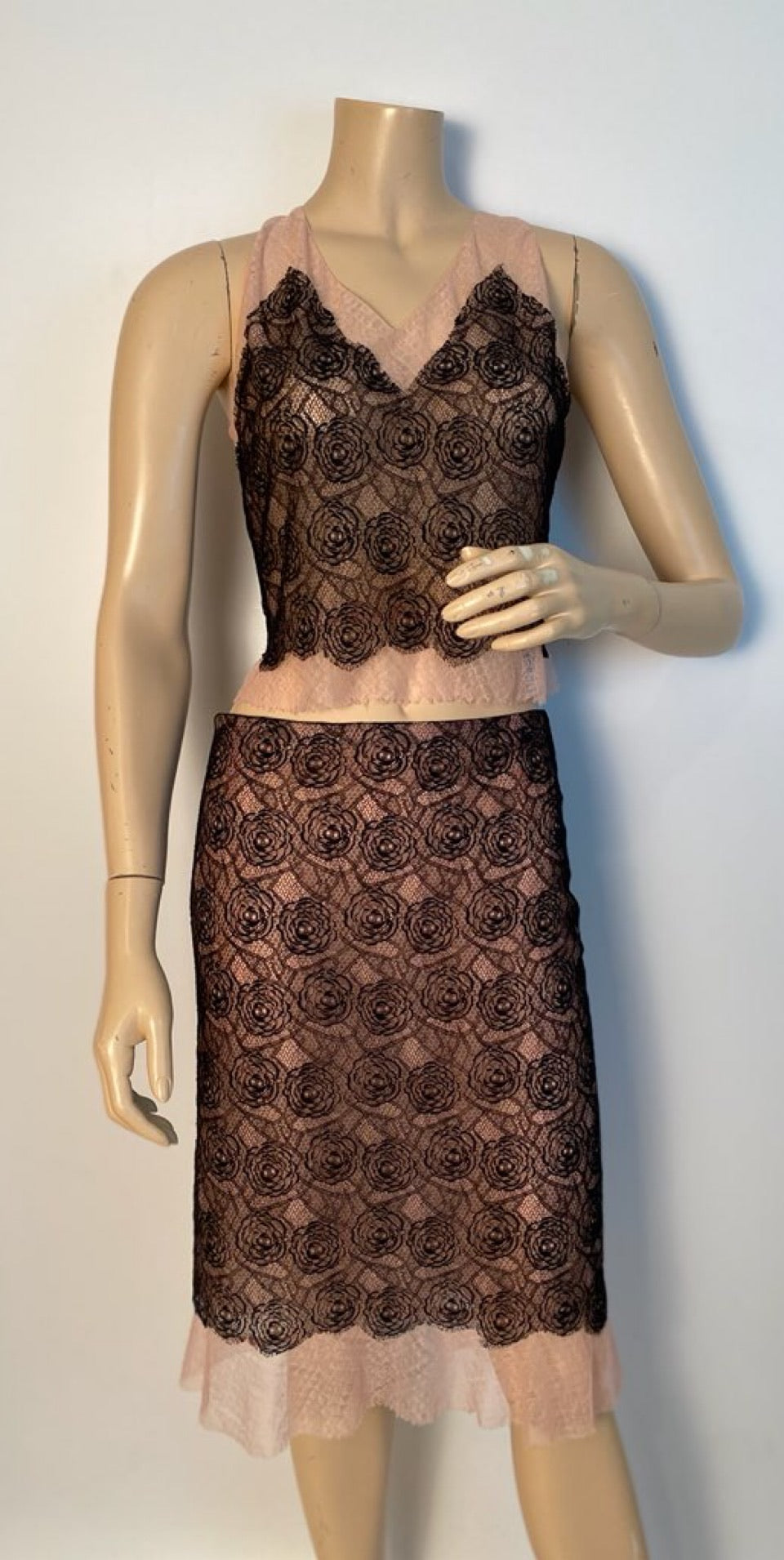 HelensChanel Rare Chanel 03p, 2003 Spring Camellia Flower Pink Black Lace Satin Blouse with Matching Skirt Set FR 36 US 4