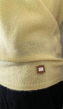 Load image into Gallery viewer, NWT Chanel 01A 2001 Fall green yellow turtleneck sweater blouse FR 40 US 4