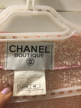 Load image into Gallery viewer, Vintage Chanel 96P 1996 Spring Pink and Creme Jacket FR 48 US 12/14