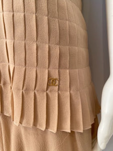 Vintage 2002 Chanel 2 piece beige silk chiffon pleated accordion dress set US 6