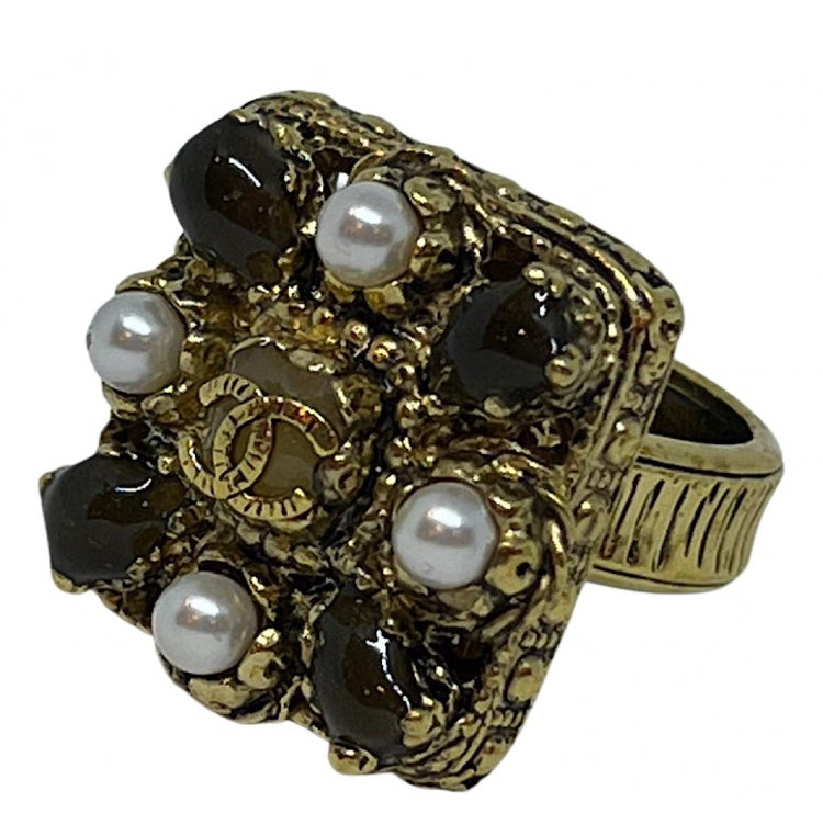 Chanel 11A 2011 Fall Square Gold Tone Pearl Red Stone Cocktail Ring Size 54 US 6 1/4