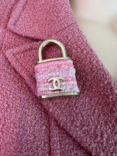 Load image into Gallery viewer, Vintage Chanel 98P, 1998 Spring Mauve Dusty Pink jacket blazer US 10/12
